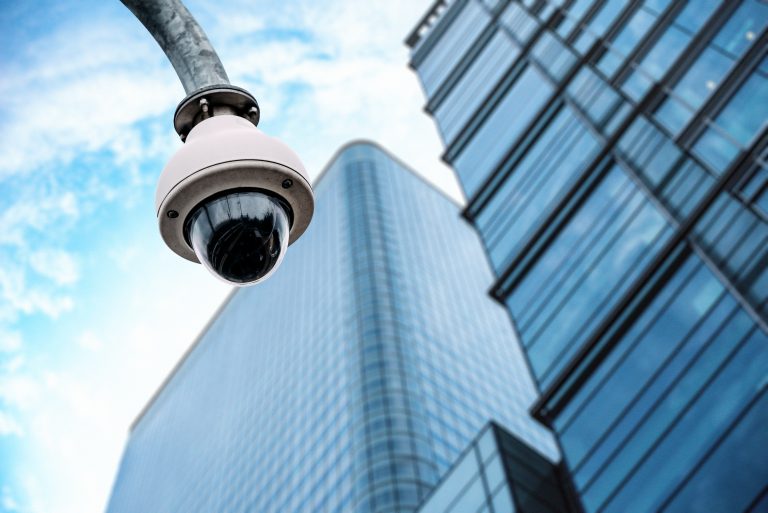 installer une caméra de surveillance wifi extérieur